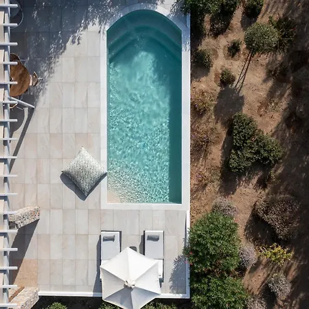 Isalos With Private Pool, Sleeps 4