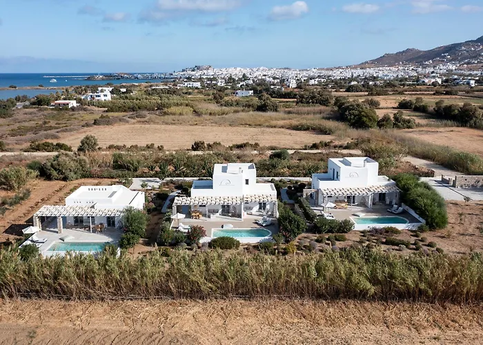 Isalos With Private Pool, Sleeps 4 Villa