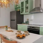 Isalos With Private Pool, Sleeps 4 * Naxos City