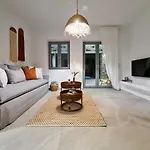 Isalos With Private Pool, Sleeps 4 Naxos City