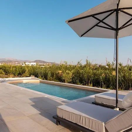 Isalos With Private Pool, Sleeps 4 Villa