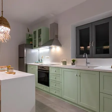 Villa Isalos With Private Pool, Sleeps 4