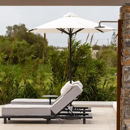 Villa Isalos With Private Pool, Sleeps 4 *